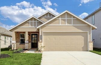 Building Photo - 6823 Escondido Dr