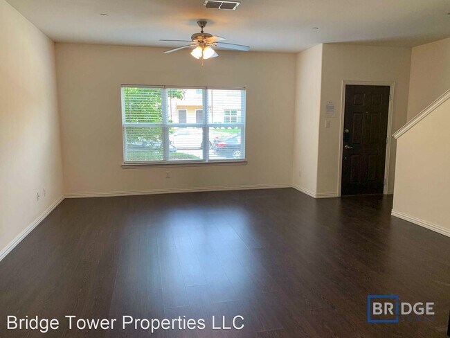 Foto del edificio - 4 br, 2.5 bath House - 1340 Lake Crest Lane