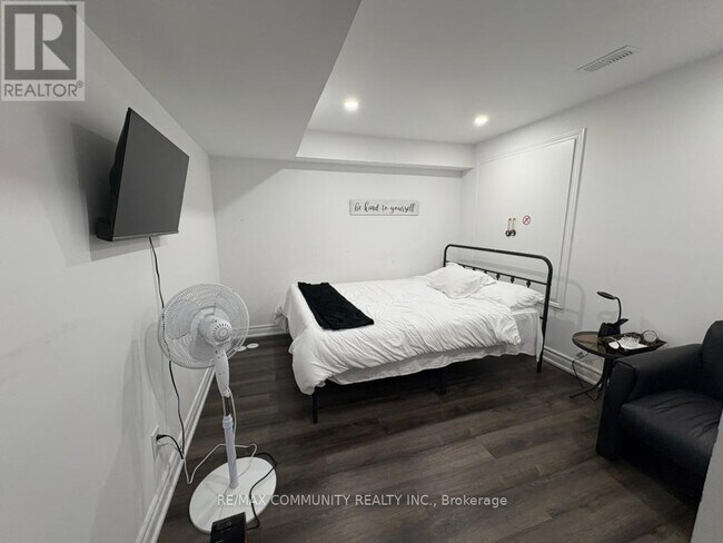 Photo du bâtiment - 69 St Hubert Dr