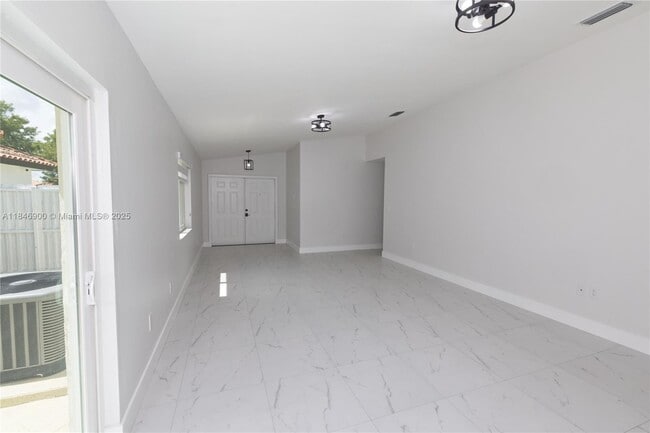 Building Photo - 14947 SW 36th Terrace
