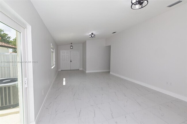 Foto del edificio - 14947 SW 36th Terrace