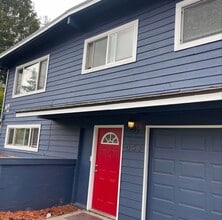 Building Photo - 458 154th Ave SE