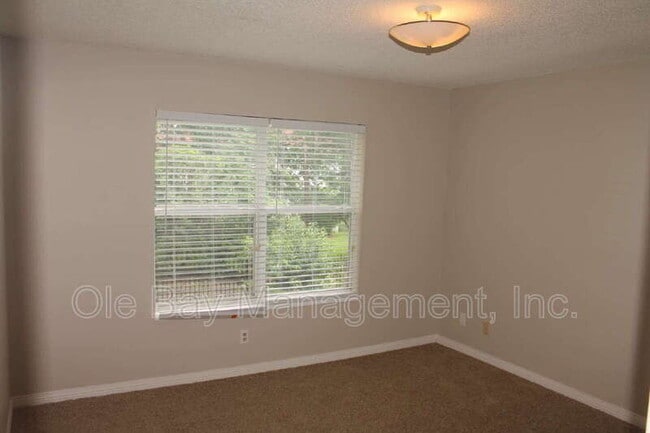 Foto del edificio - 4009 Old Shell Rd