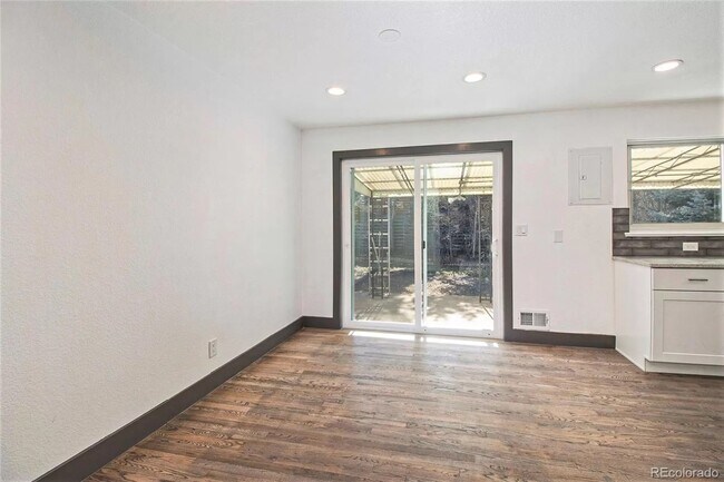Foto del edificio - 14198 E 27th Ave