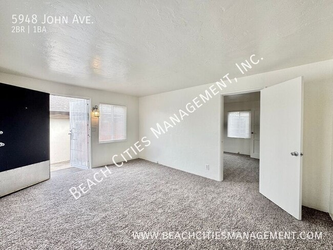 Building Photo - 5948 John Ave