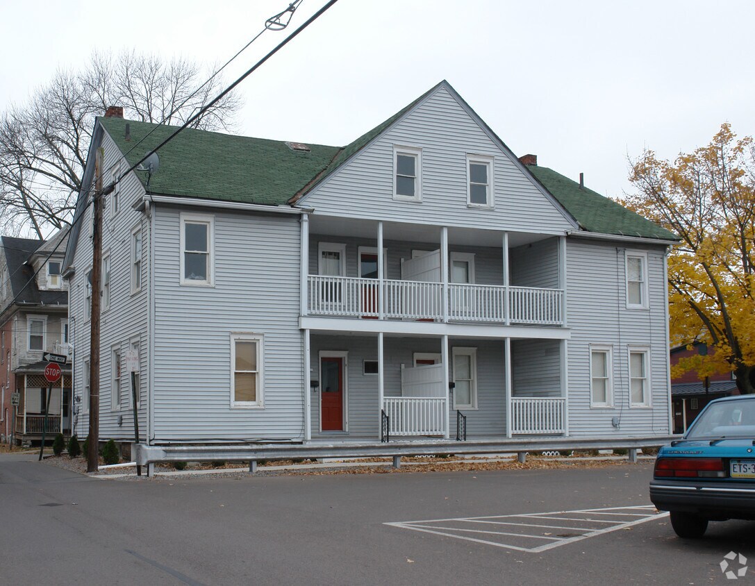 231 Jefferson St, Bloomsburg, PA 17815 Apartments in Bloomsburg, PA