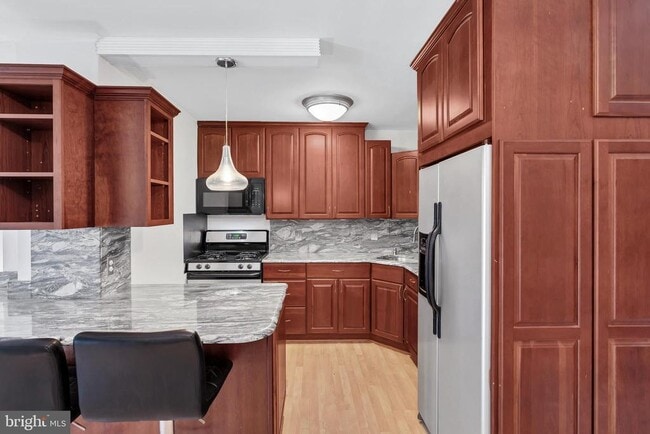 Foto del edificio - 2401 H St NW