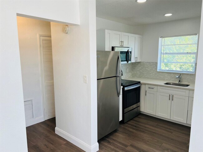 Foto del edificio - 1301 N 12th Ct