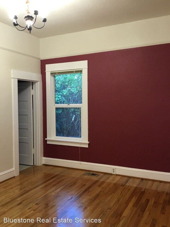 Building Photo - 2 br, 2 bath House - 1725 SE Clatsop St.