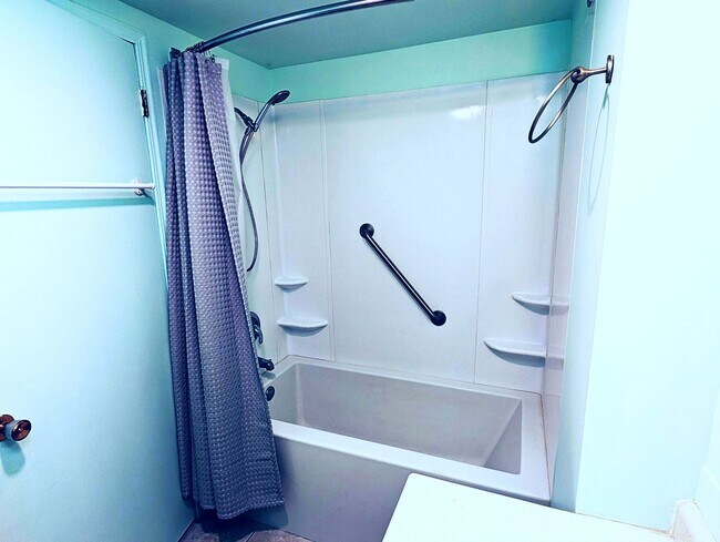 Photo du bâtiment - 6224 Bonnie Ln