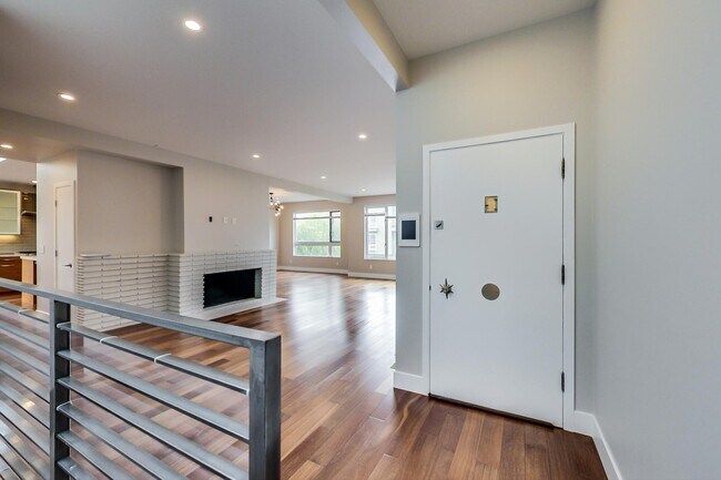 Building Photo - 53 Manzanita Ave