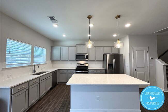 Foto del edificio - 3105 Ranger Dr