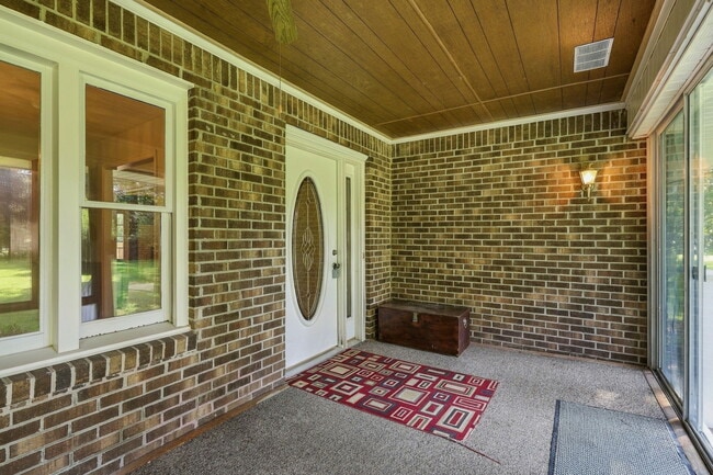 Building Photo - 2260 Indian River Rd