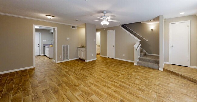 Foto del edificio - 7807 Bateman Ln
