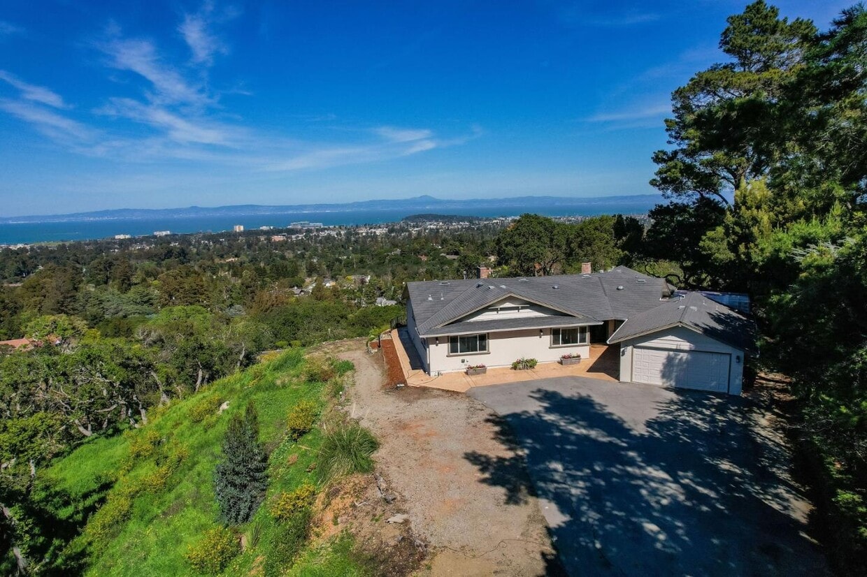 Primary Photo - 255 Pinehill Rd