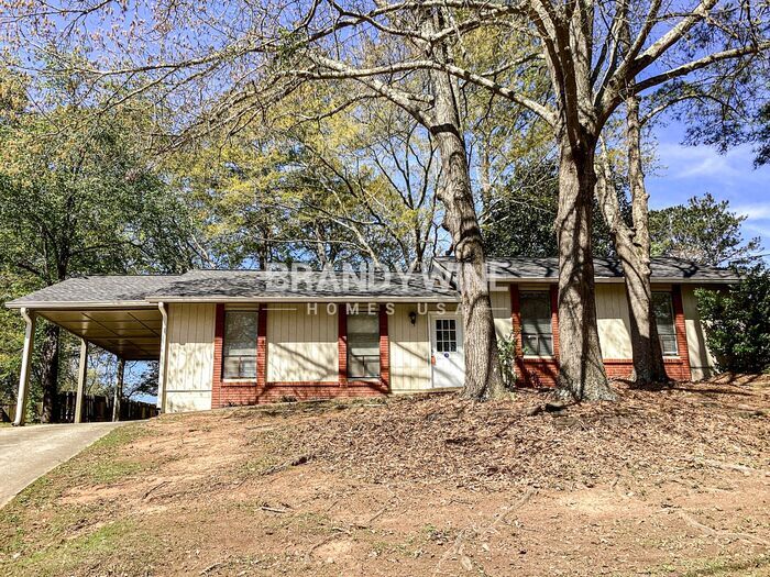 Available NOW! House for Rent in Rex, GA