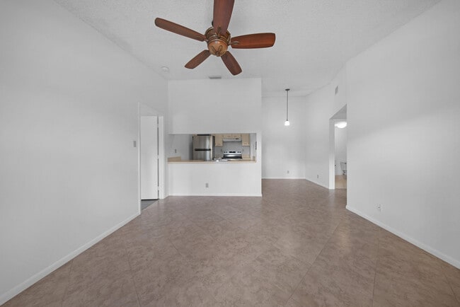 Foto del edificio - 9480 Boca Cove Cir