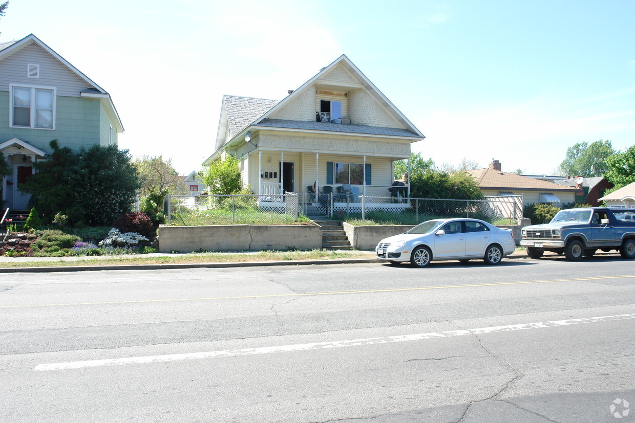 Building Photo - 1423 N Post St