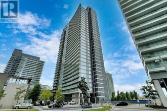 Building Photo - 121 McMahon Dr