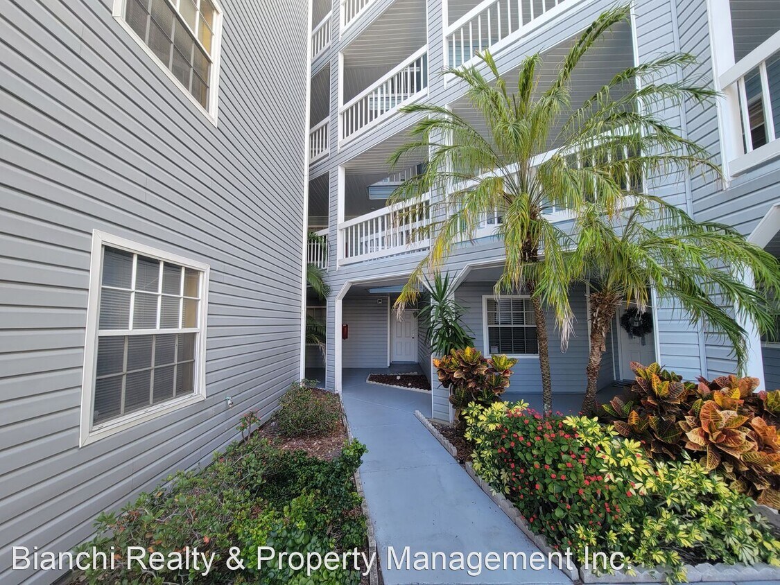 6810 Stonesthrow Cir N, Saint Petersburg, FL 33710 House Rental in