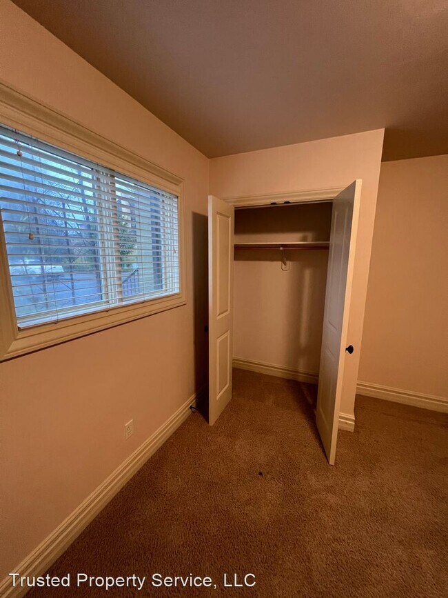 Building Photo - 3 br, 2.5 bath House - 2795 Lord Byron Place