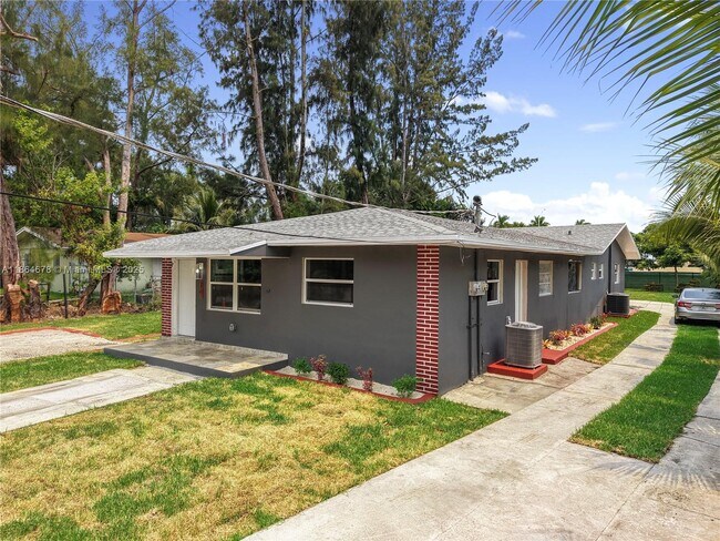 Foto del edificio - 11715 NW 22nd Ct