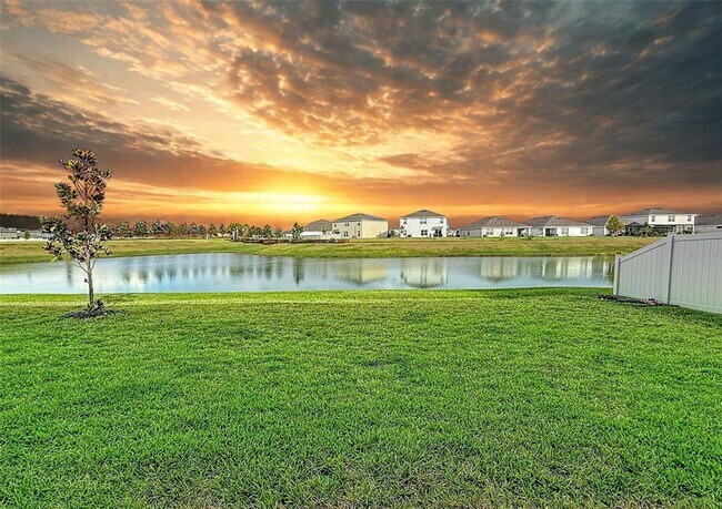 Foto del edificio - 2940 Marine Grass Dr