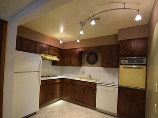Foto del edificio - 428 Deldona Dr