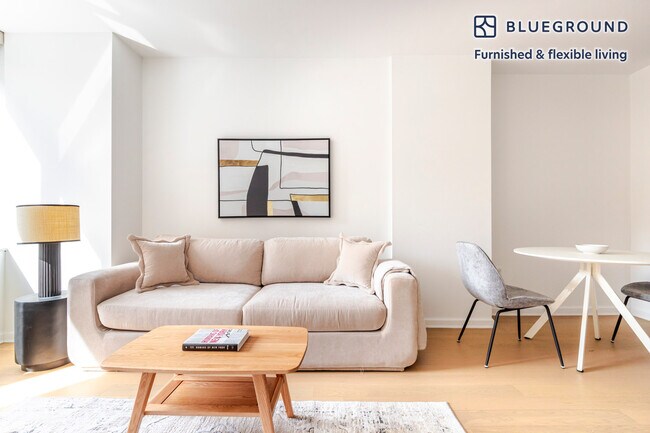 Foto del edificio - 535 W 23rd St