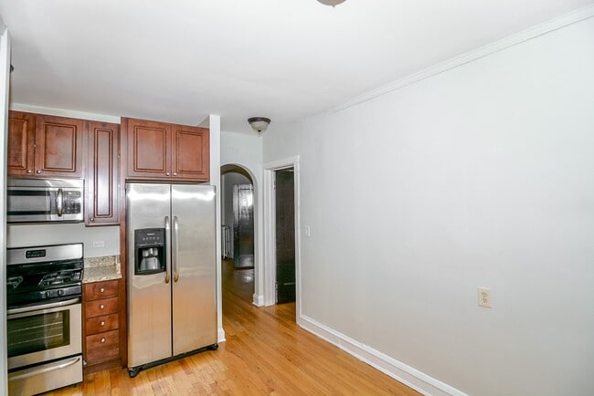 Foto del edificio - 2111 W Ainslie St