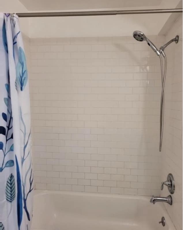 Foto del edificio - 1302 Commons at Kingswood Dr