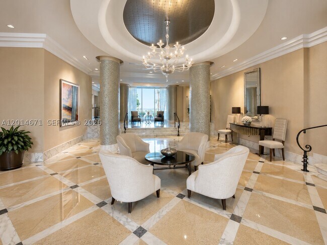 Building Photo - 6917 Collins Ave