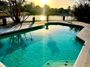 Building Photo - 5714 29th Ct E