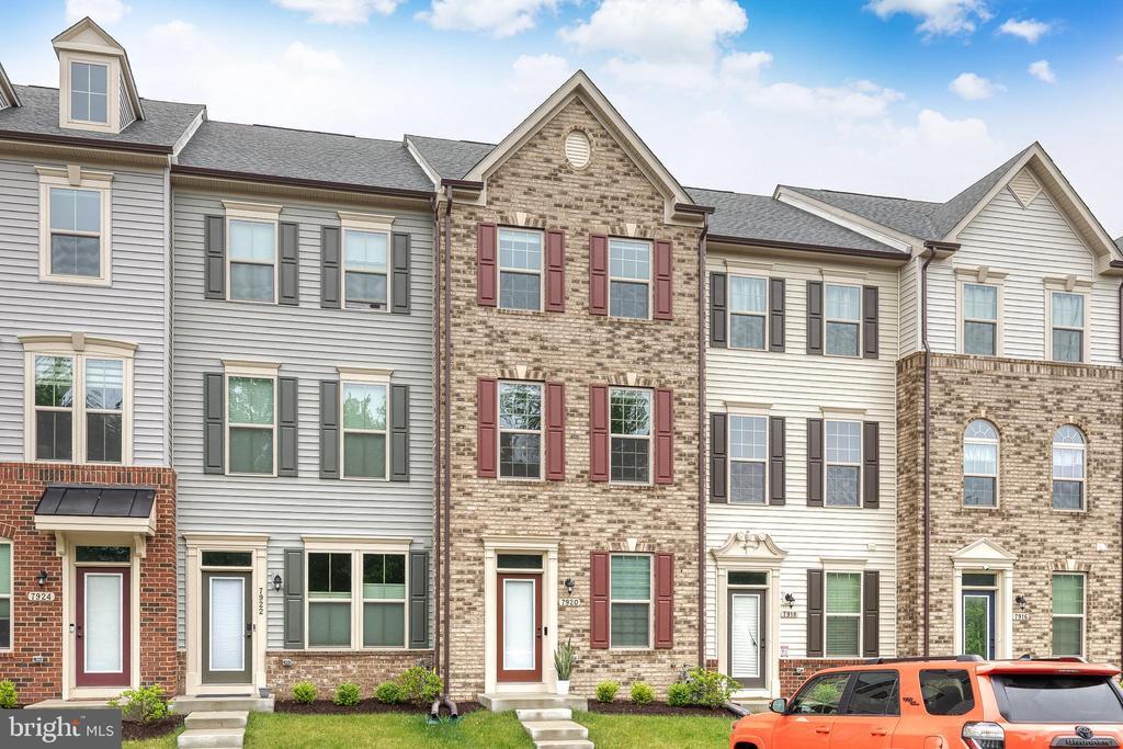 Foto principal - 7920 Big Roundtop Rd