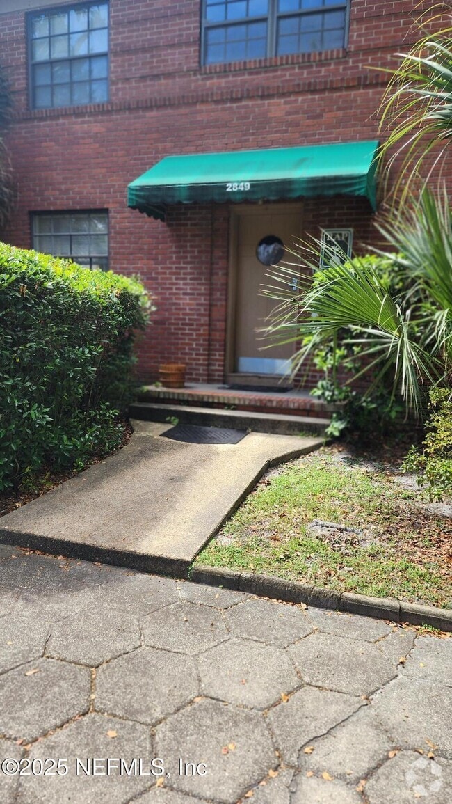 Building Photo - 2849 Herschel St
