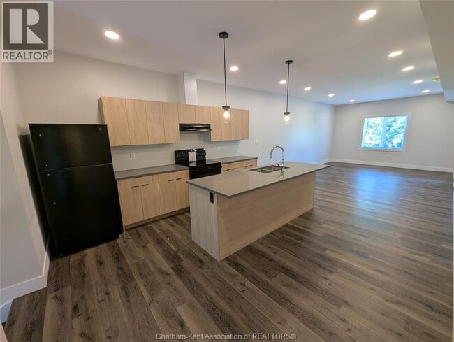 Photo du bâtiment - 24254 Winter Line Rd