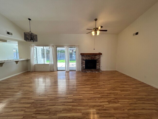 Building Photo - 4516 Endicott Dr