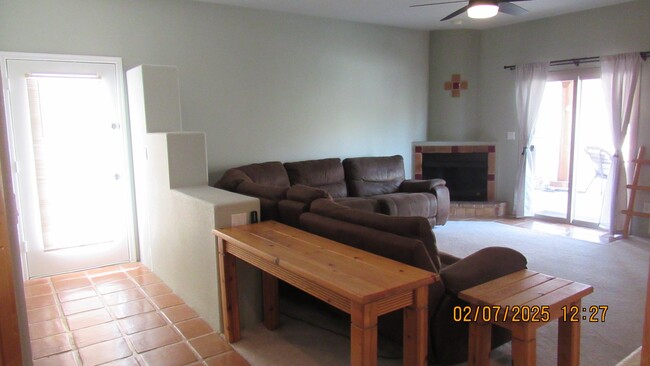 Foto del edificio - 3 bedroom 2.5 Bathroom Swimming Pool Home