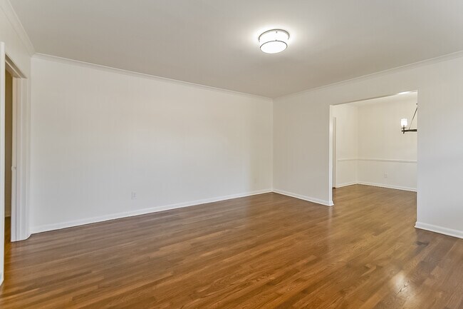 Foto del edificio - 505 Eastbourne Pl