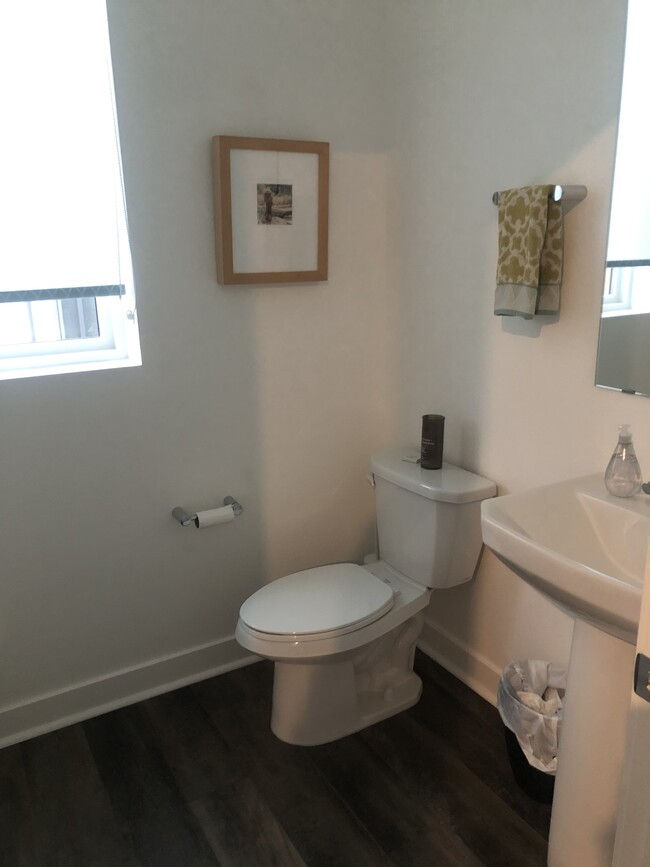Main Level half bath - 293 Dockside Ln
