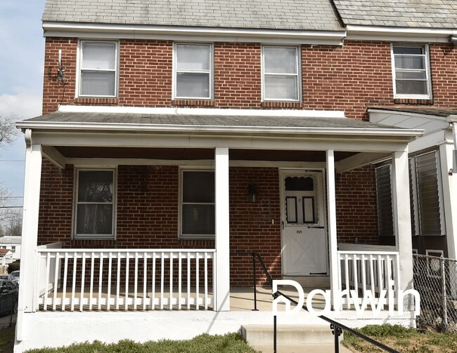 Building Photo - 821 Mt Holly St