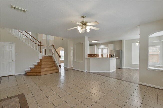 Foto del edificio - 15707 Sandisfield Ln