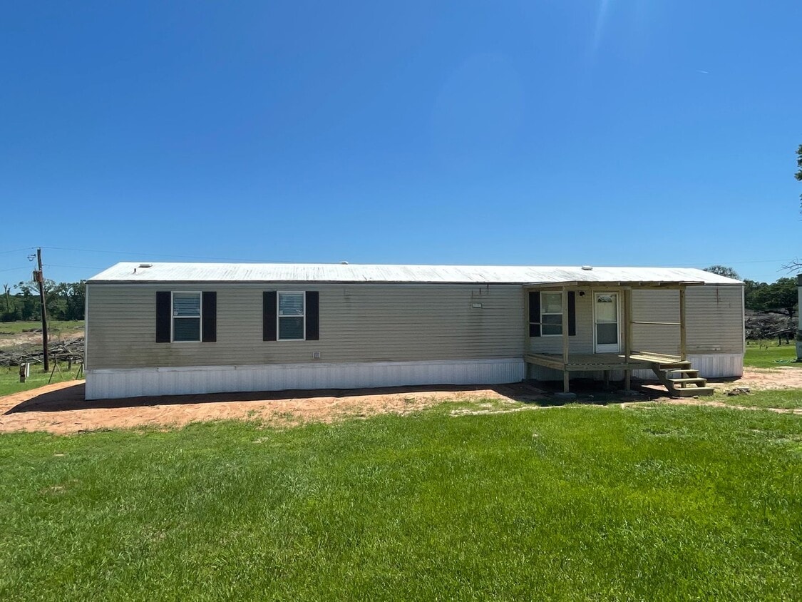 Primary Photo - Blanchard 2 Bed 2 Bath Updated Home
