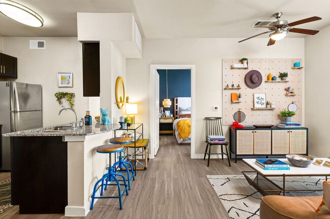 Building Photo - Bexley 3FIVE