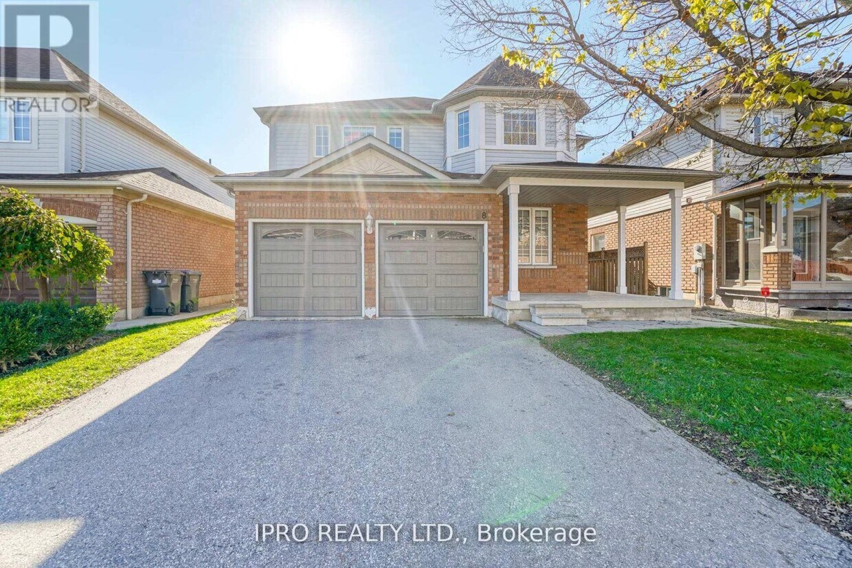 Primary Photo - 8 Poplar Plains Rd