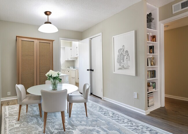 Comedor - Midline Apartments