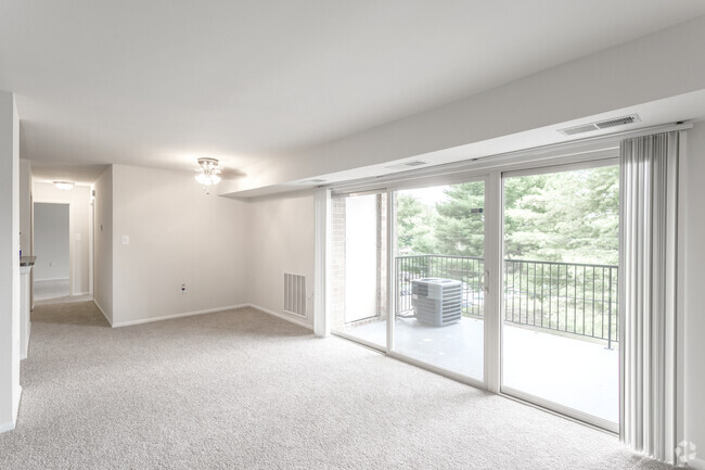 2HAB, 1BA - 885 ft² - Lansdowne Village Apartments