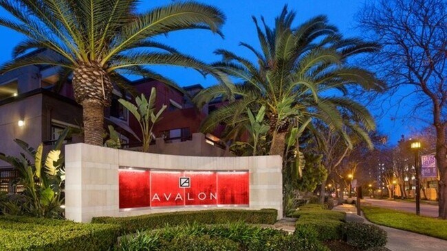 Building Photo - 350 S San Fernando Blvd