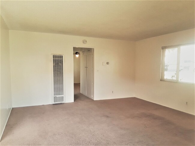 Building Photo - 1358 W Arrow Hwy