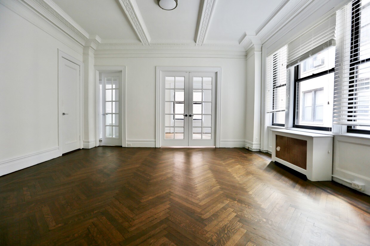 Primary Photo - 200 W 58th St